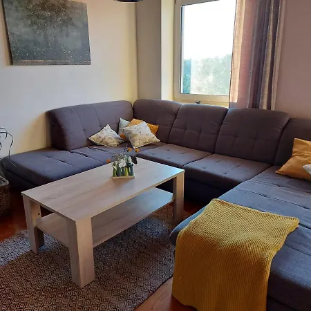 Wildkraut's Kraeuter- Und Alpakabauernhof