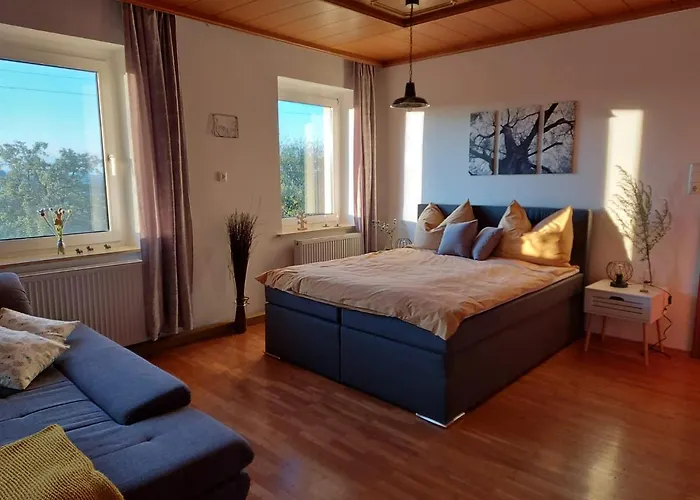 Wildkraut's Kraeuter- Und Alpakabauernhof *