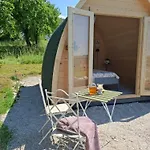 Wildkraut's Kraeuter- Und Alpakabauernhof *